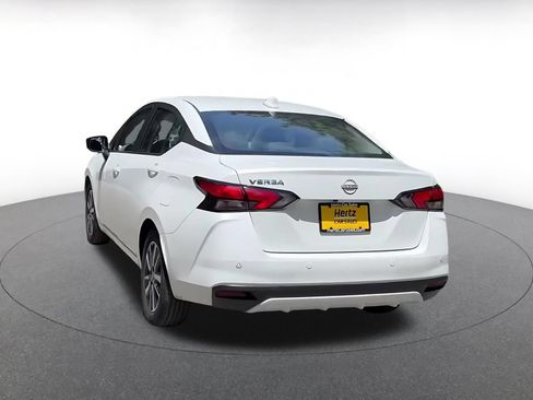 Used 2025 Nissan Versa SV FWD image 10