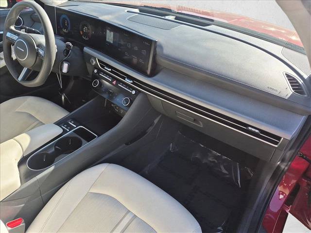 Used 2025 Hyundai Sonata SEL FWD image 20