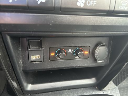 Used 2020 Toyota 4Runner Nightshade AWD/4WD image 31