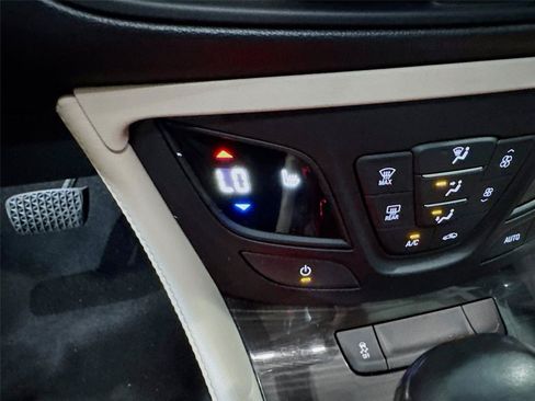 Used 2020 Buick Envision Preferred FWD image 11
