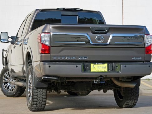 Used 2017 Nissan Titan Platinum Reserve AWD/4WD image 5