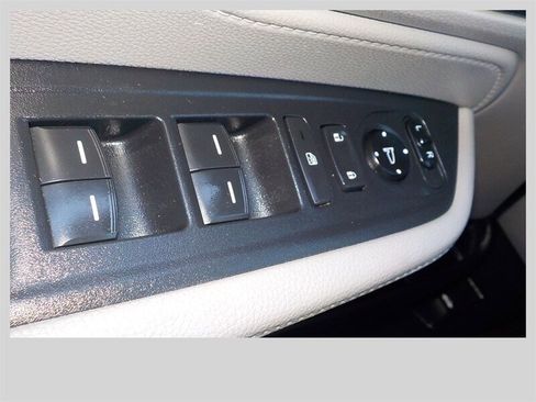 Used 2023 Honda Odyssey EX-L image 25