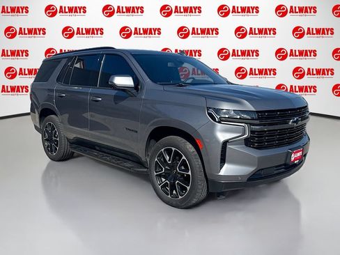 Used 2021 Chevrolet Tahoe RST w/ Luxury Package AWD/4WD image 3