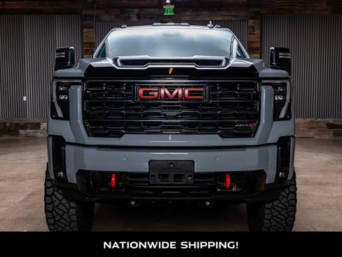 Used 2025 GMC Sierra 2500 AT4 w/ AT4 Premium Plus Package image 4