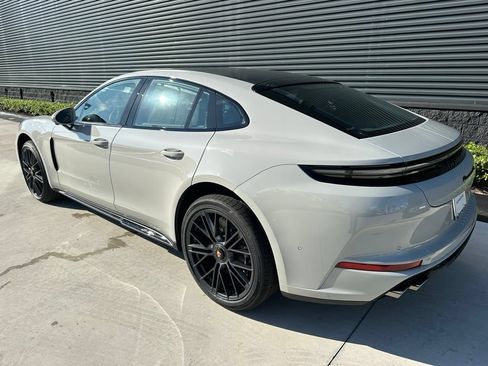 Used 2026 Porsche Panamera GTS AWD/4WD image 3