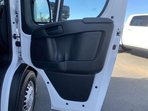 New 2024 RAM ProMaster 2500 w/ Safety Group FWD image 33