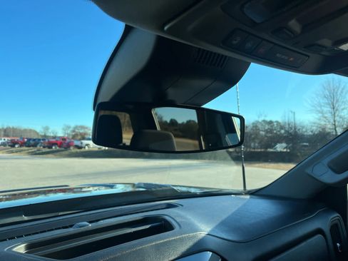 New 2026 Chevrolet Silverado 2500 Custom w/ Z71 Off-Road Package image 20