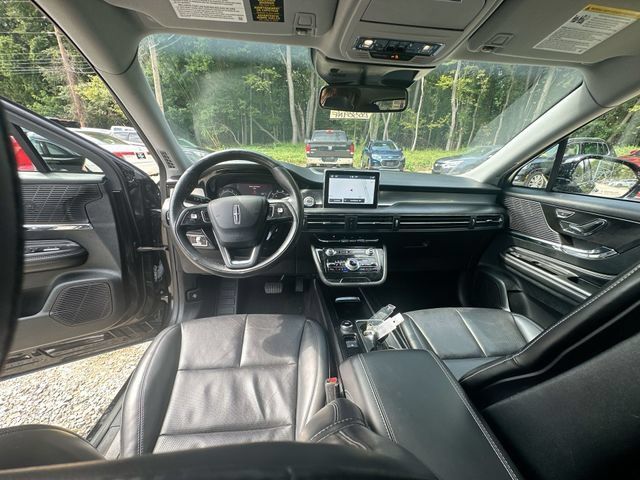 Used 2022 Lincoln Corsair AWD w/ Premium Package image 24