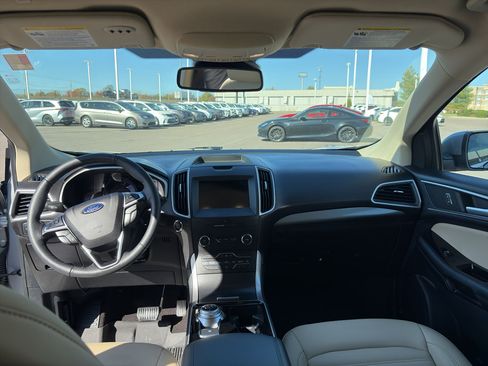 Used 2020 Ford Edge SEL w/ Convenience Package image 13