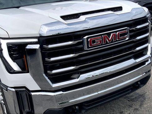 Used 2025 GMC Sierra 2500 SLE AWD/4WD image 28