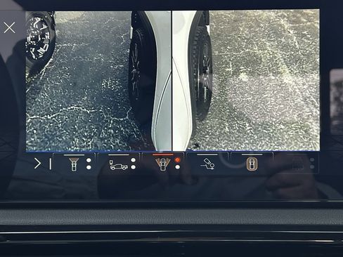 Used 2025 GMC Sierra 1500 AT4 w/ AT4 Premium Package image 42