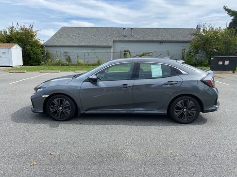 Used 2019 Honda Civic EX image 9