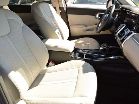 Used 2023 Kia Sorento SX AWD/4WD image 20