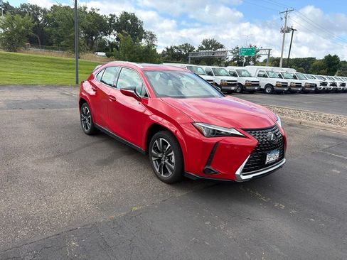 Used 2024 Lexus UX 250h AWD w/ Premium Package image 11