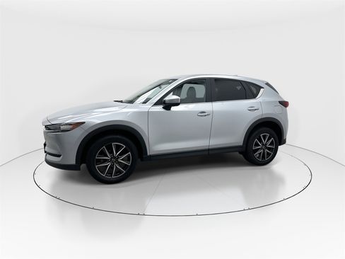 Used 2018 MAZDA CX-5 Touring w/ Preferred Equipment Package image 4