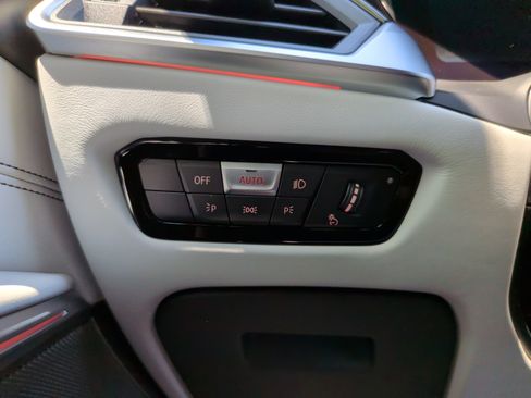 Used 2022 BMW M3 Competition image 27