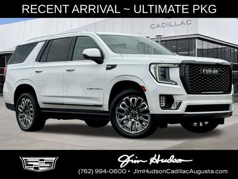 Used 2023 GMC Yukon Denali Ultimate w/ LPO, Floor Liner Package AWD/4WD image 1