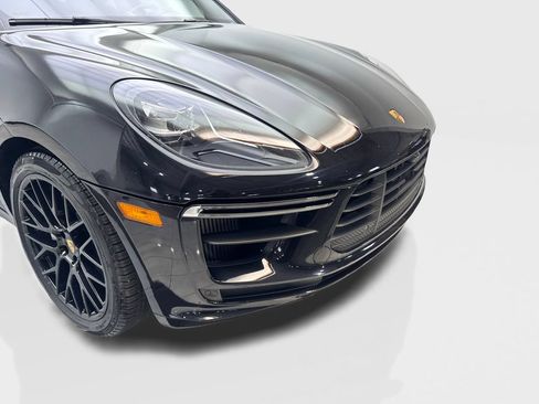 Used 2020 Porsche Macan Turbo AWD/4WD image 17