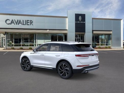 New 2026 Lincoln Corsair Reserve image 4