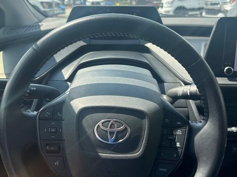 Used 2024 Toyota Prius LE FWD image 16