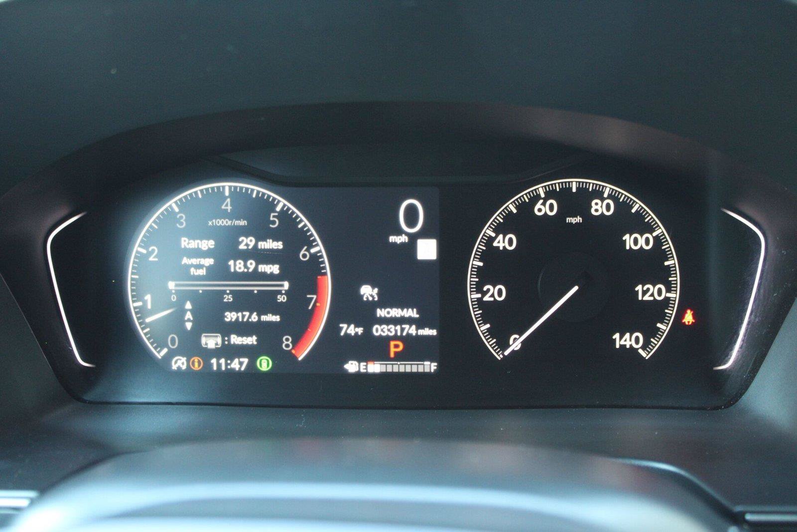 Used 2025 Honda Pilot TrailSport image 38