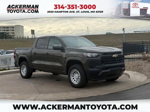 Used 2024 Chevrolet Colorado W/T image 1