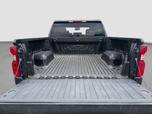 Used 2022 Chevrolet Silverado 1500 LT AWD/4WD image 20