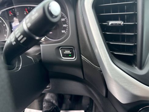 Used 2022 GMC Acadia SLE w/ Driver Convenience Package image 28