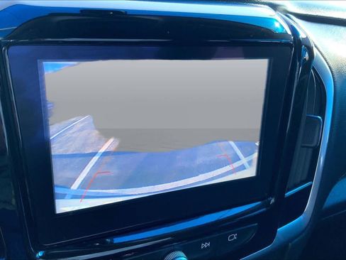 Used 2019 Chevrolet Traverse LT FWD image 27