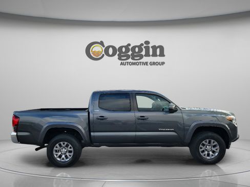 Used 2019 Toyota Tacoma SR5 image 4
