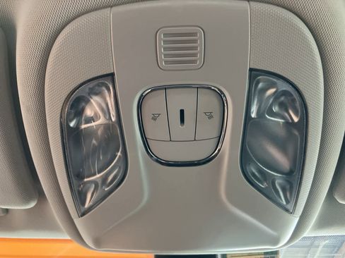 Used 2020 Jeep Compass Limited image 22