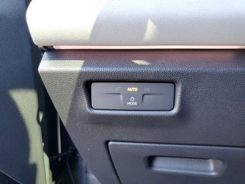 New 2026 Volkswagen Tiguan SE R-Line image 29