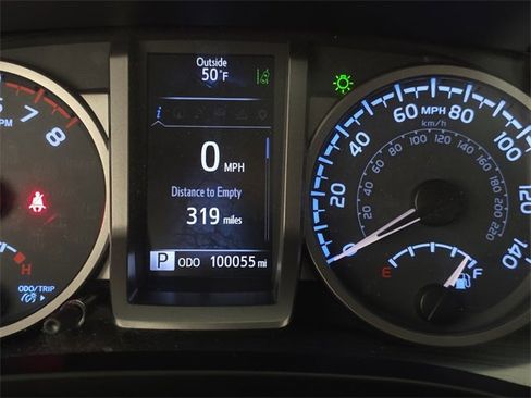 Used 2018 Toyota Tacoma Limited image 15