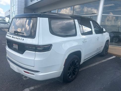 Used 2022 Jeep Grand Wagoneer Series II AWD/4WD image 6