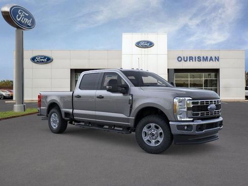 New 2026 Ford F250 XLT w/ FX4 Off-Road Package AWD/4WD image 1