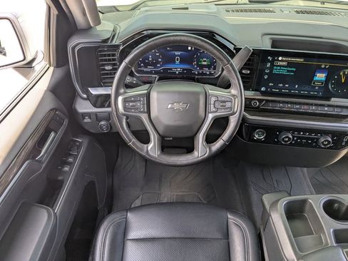 Used 2022 Chevrolet Silverado 1500 RST w/ Redline Edition RWD image 16