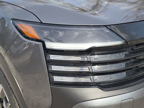 New 2026 Nissan Kicks SV image 10