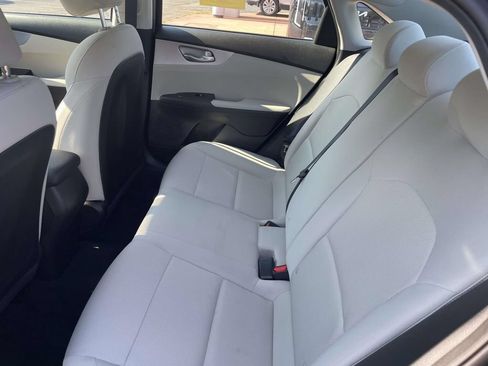 Used 2023 Kia Forte LXS FWD image 12