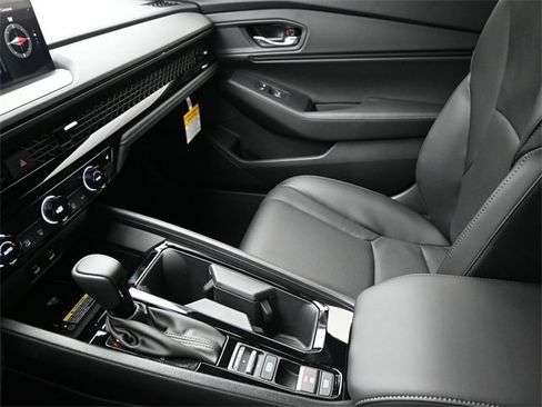 Certified 2025 Honda Accord Sport image 13