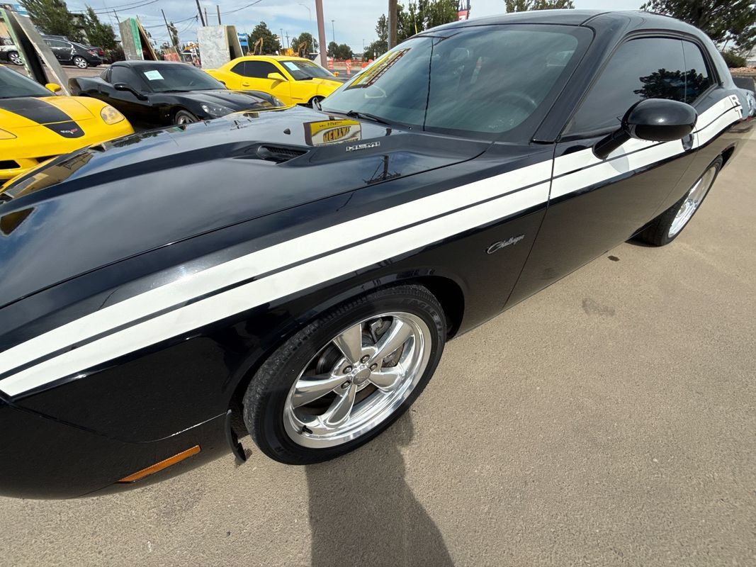 Used 2013 Dodge Challenger R/T RWD image 20