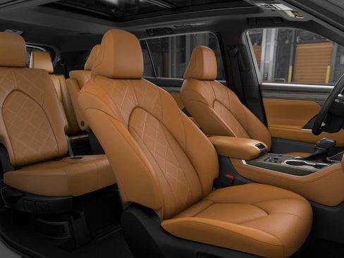 New 2026 Toyota Highlander Platinum image 20