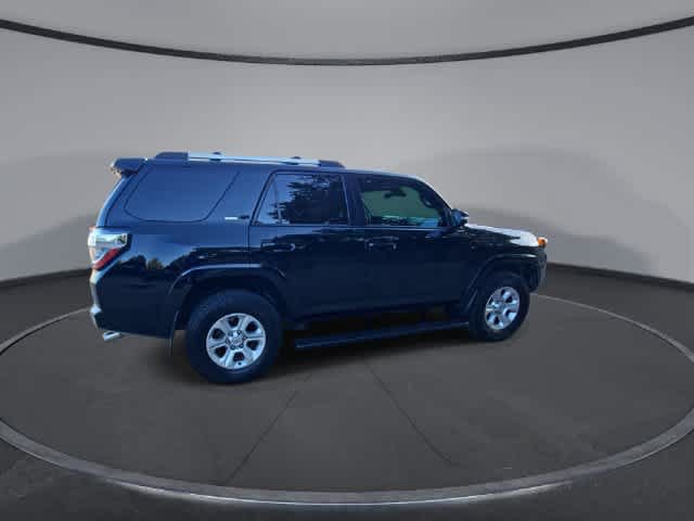 Used 2020 Toyota 4Runner SR5 Premium w/ Moonroof Package AWD/4WD image 8