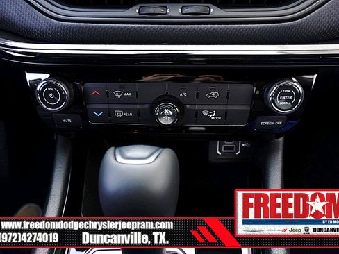 New 2026 Jeep Compass Latitude image 23