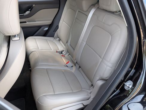 Used 2023 Lincoln Corsair Reserve FWD image 17
