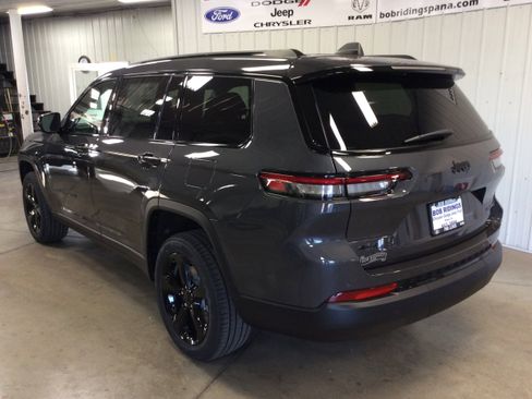 New 2025 Jeep Grand Cherokee L Limited w/ Black Appearance Package AWD/4WD image 3
