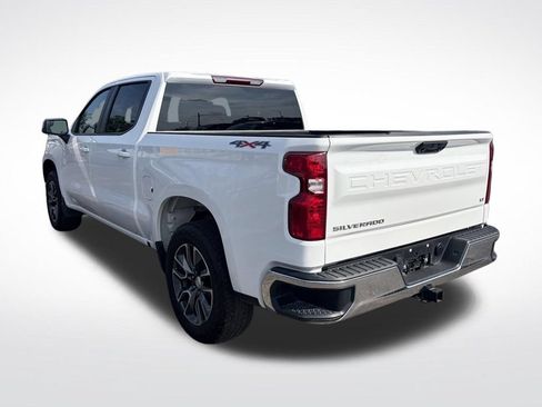 Used 2024 Chevrolet Silverado 1500 LT AWD/4WD image 3