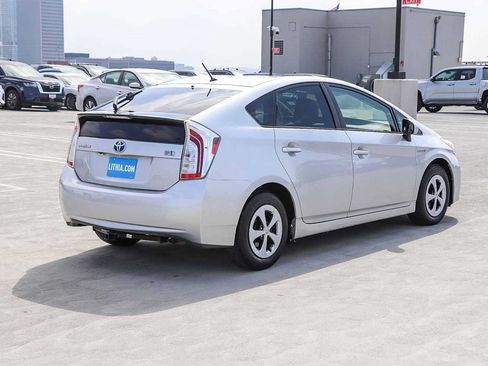 Used 2015 Toyota Prius Two FWD image 6