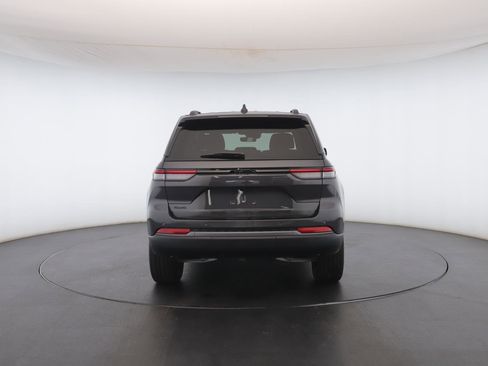 New 2026 Jeep Grand Cherokee Limited w/ Limited Altitude Package image 19