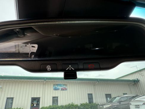 Used 2022 Hyundai Veloster N image 35