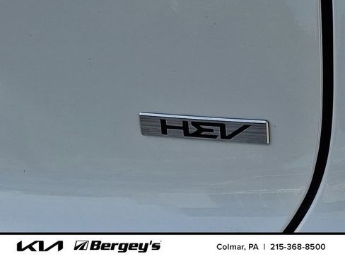 Used 2024 Kia Niro EX image 32